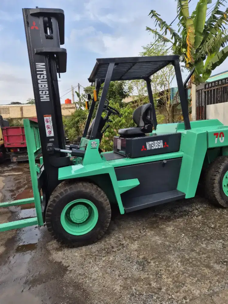 Forklift 7 Ton Mitsubishi nego langsung pemilik