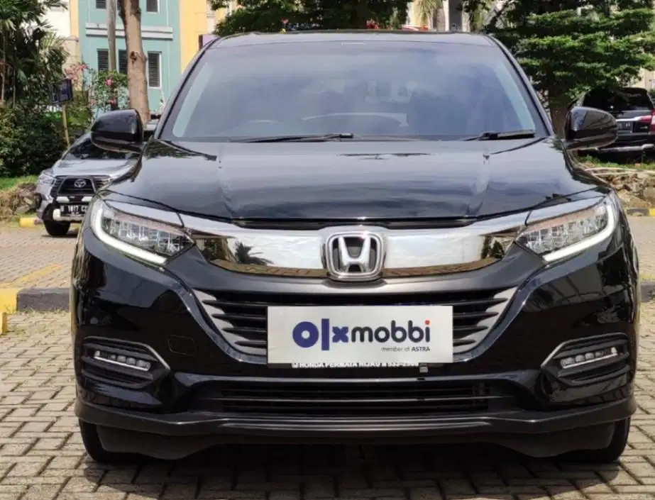 TDP 12JT, Honda HR-V 1.5 E Special Edition Bensin-AT Hitam 2020