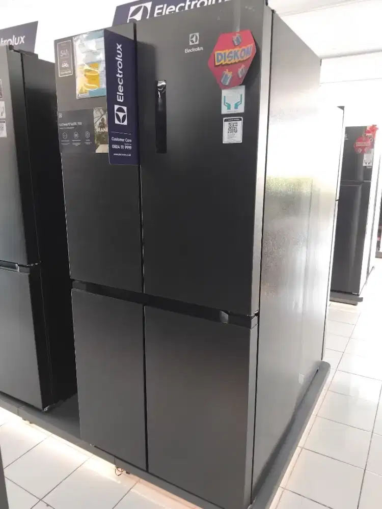 Kulkas Electrolux 496L 43watt Inverter