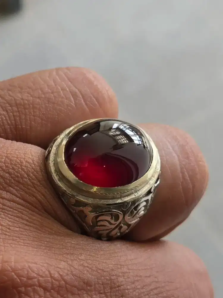 Natural Garnet est 18x15