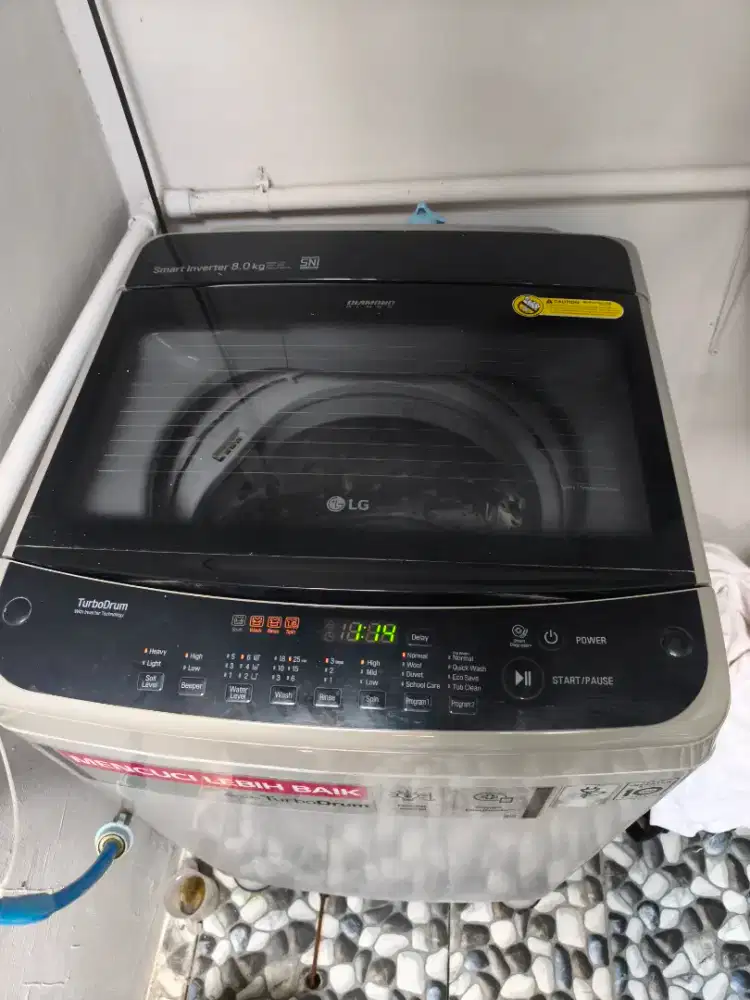 Mesin Cuci LG Smart Inverter 8 KG