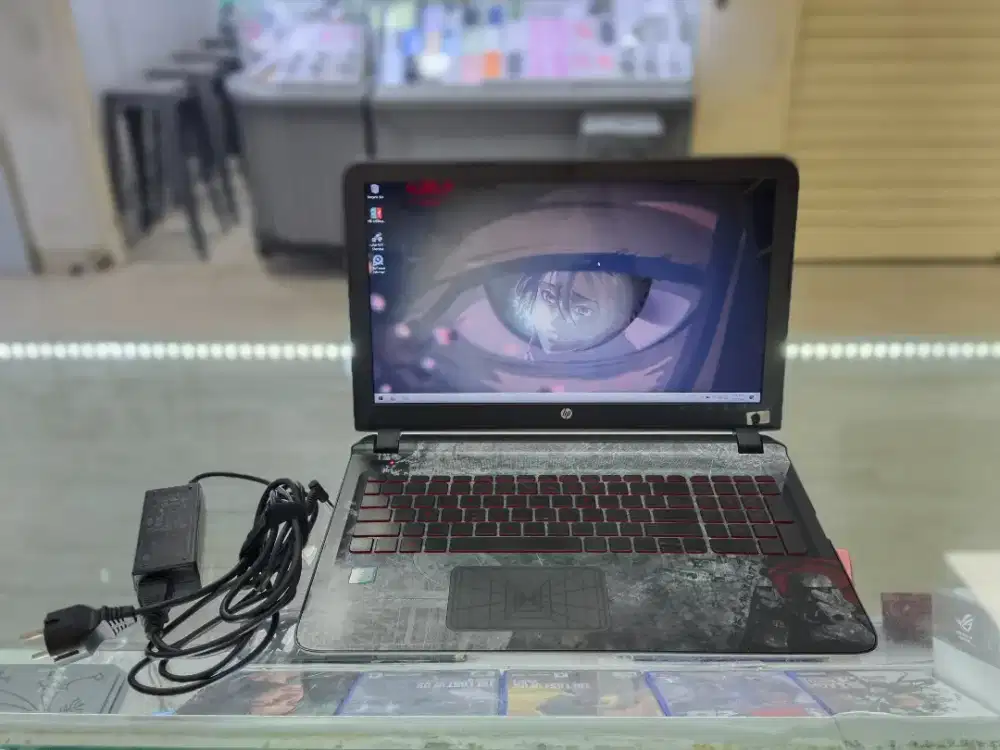 Laptop HP 15-an050nr Star Wars Special Edition
