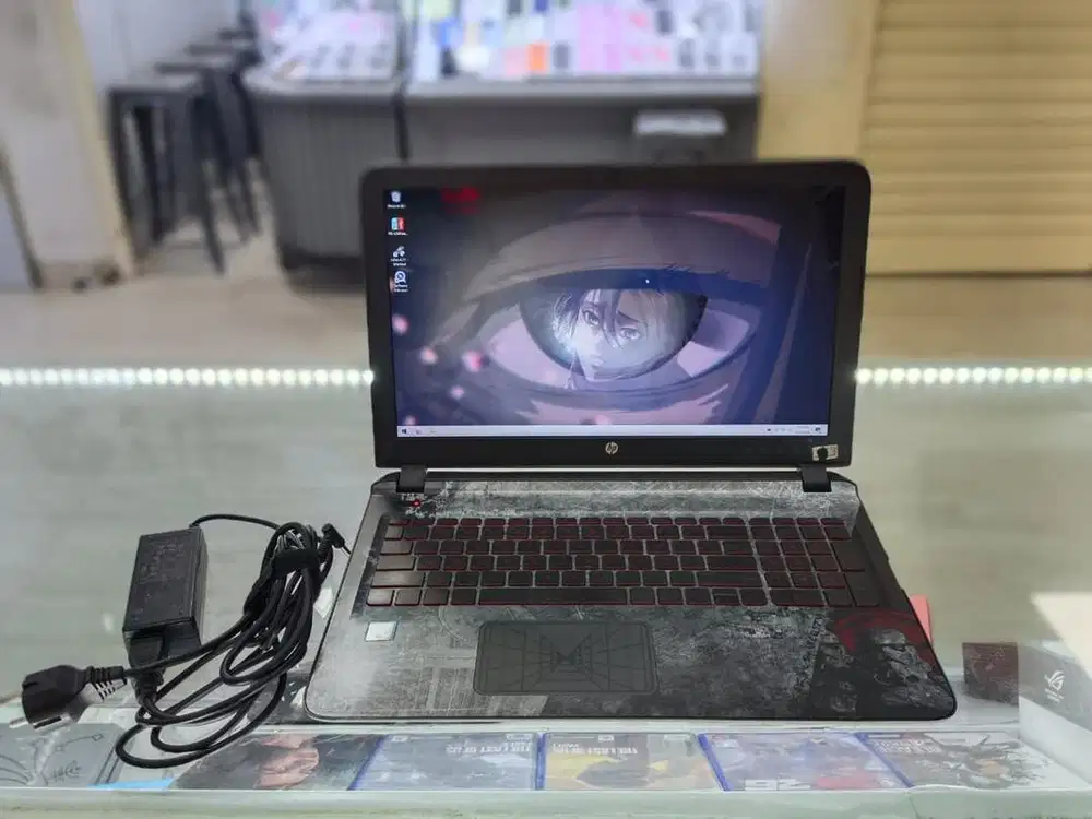 Laptop HP 15-an050nr Star Wars Special Edition