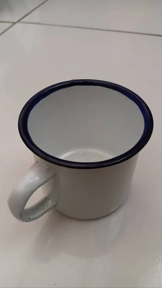 Dijual cangkir Enamel jadul Khas Jawa