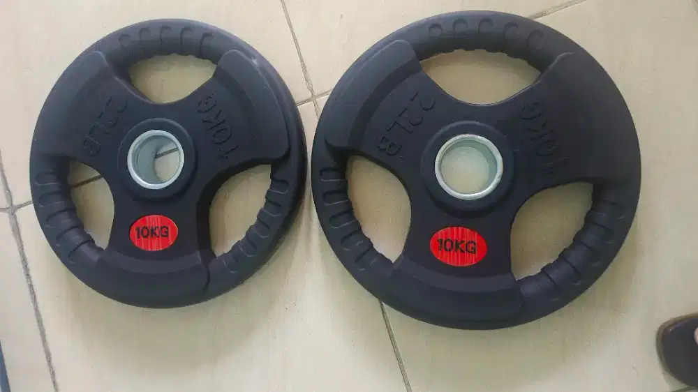 Dijual 2 plat piringan barbell 10 kg