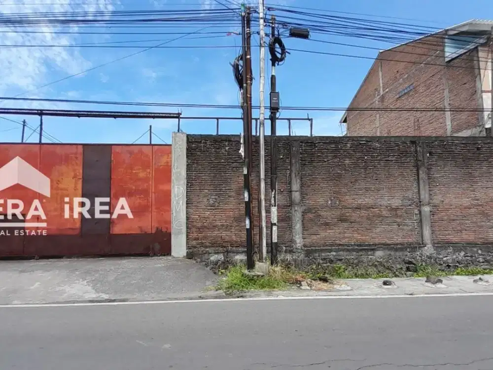 DISEWAKAN GUDANG DEKAT TERMINAL TIRTONADI SOLO