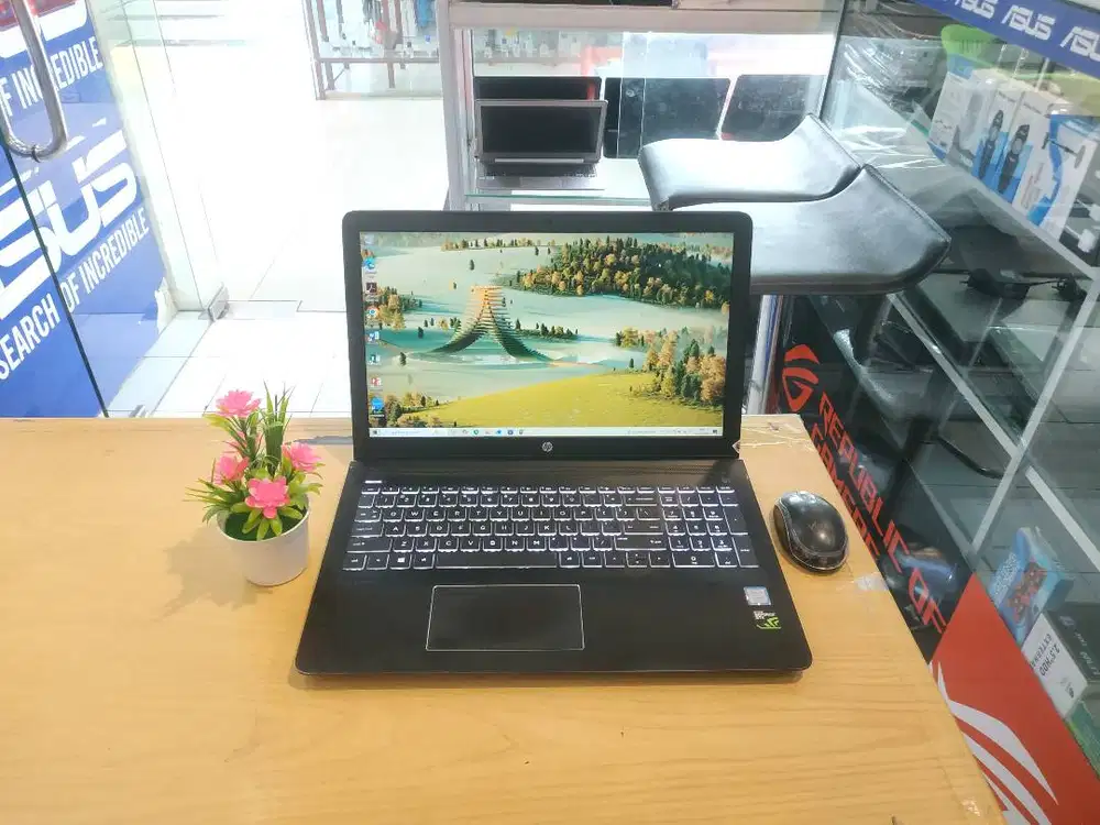 LAPTOP HP PAVILION 15-CB092TX CORE i7 NVIDIA GEFORCE