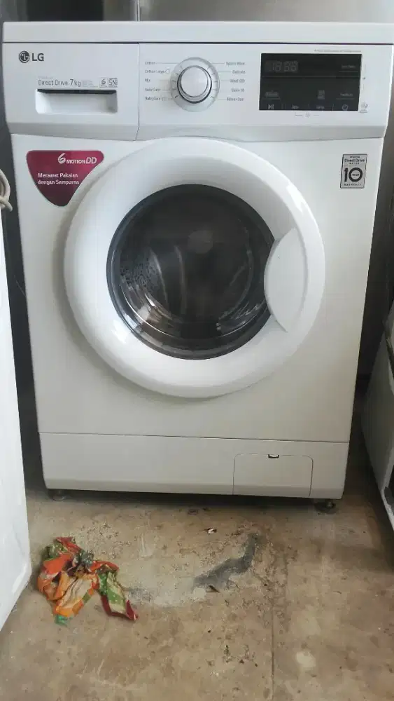 Mesin cuci merk LG 7kg direct Drive