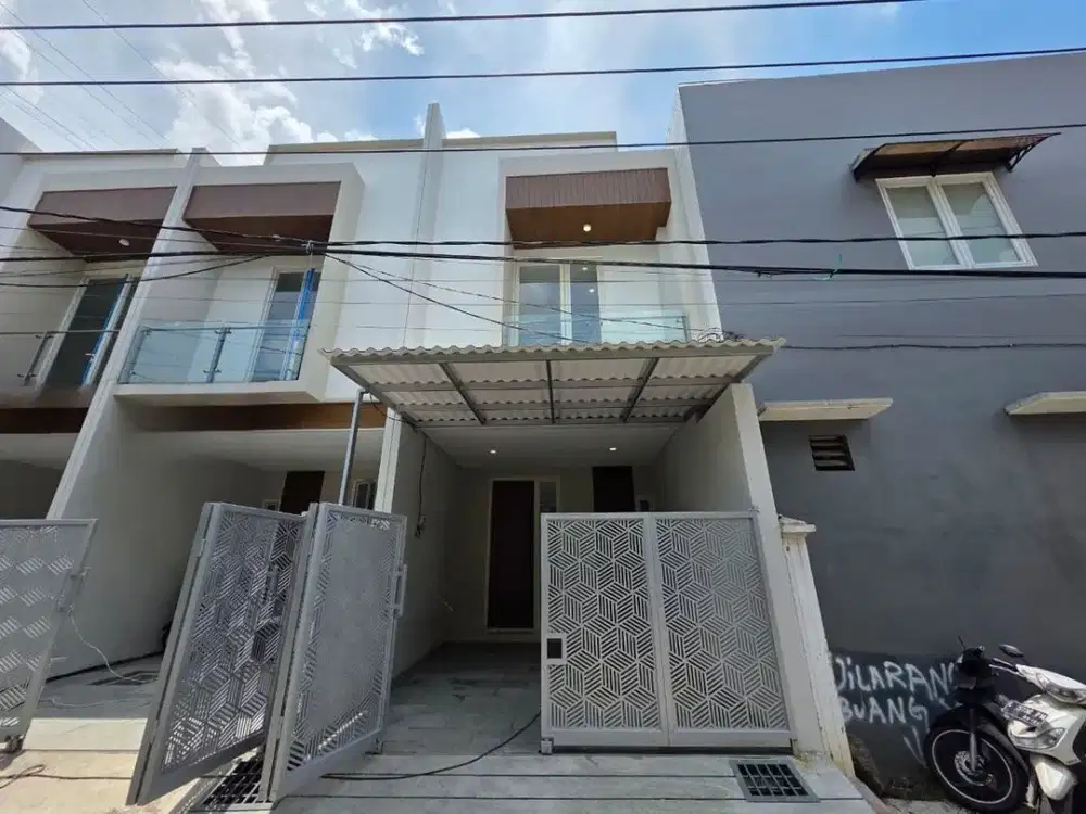 Dijual Rumah Murah Dekat Galaxy Mall dan Pakuwon City