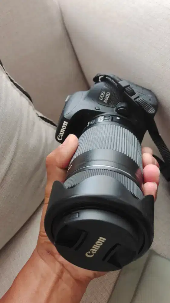 CAMERA CANON 800D