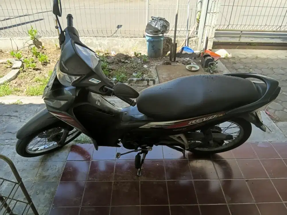 Jual honda revo fit 2014 motor mulus