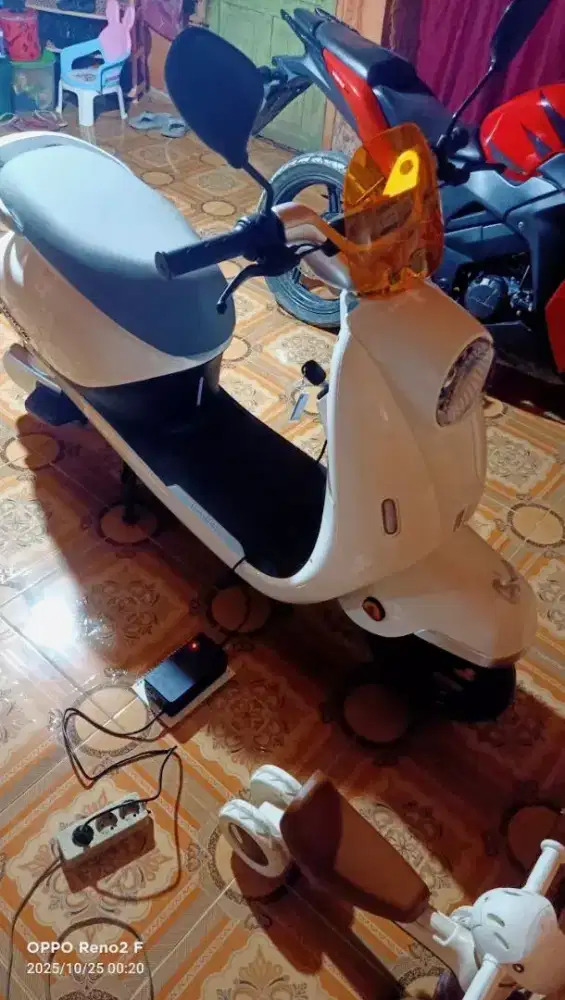 Sepeda Listrik Uwinfly T-65L White