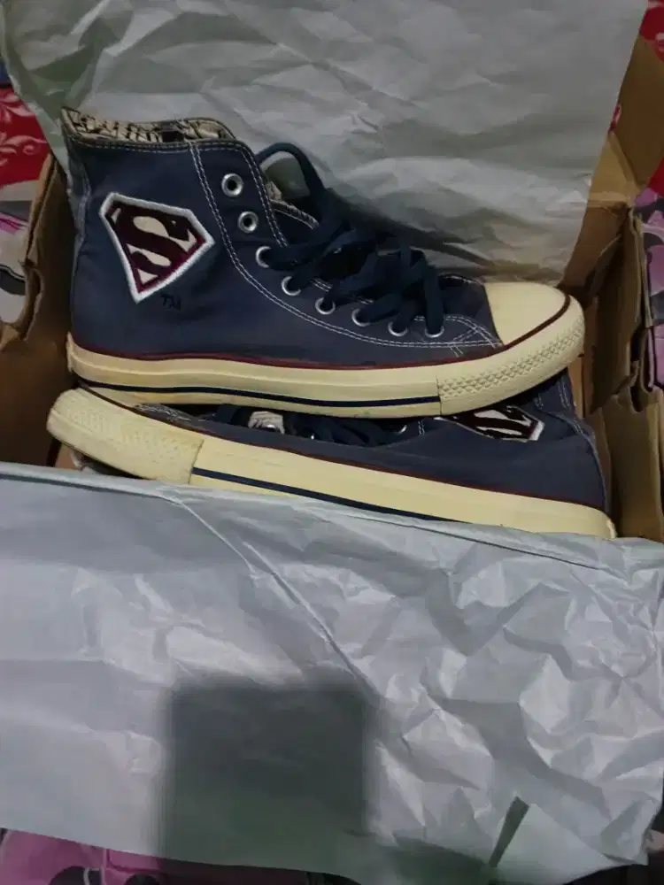 Sepatu Converse vans