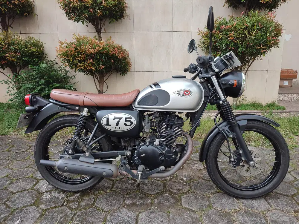 W175 SE TAHUN 2018 MOTOR MANTEP