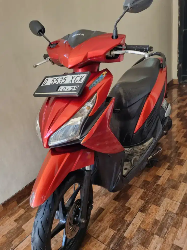 Honda vario 110 agnes tahun 2014 merah