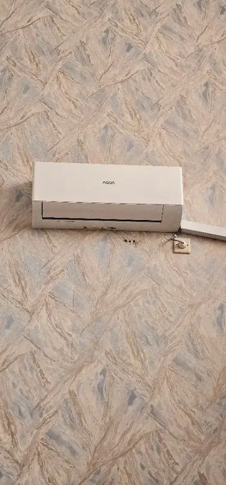 Ac aqua 3/4pk like new