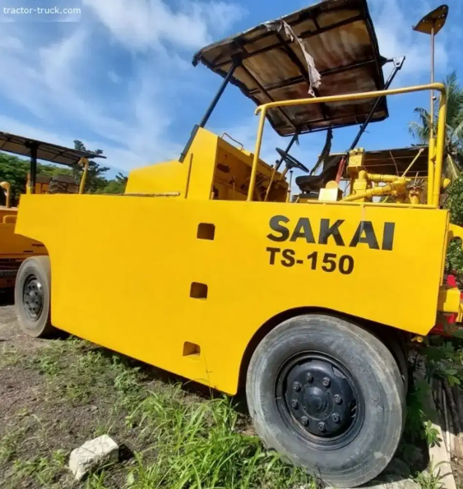 Tire Roller Sakai model TS150