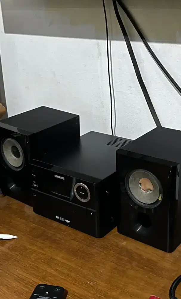 Philips audio double sub woofer MP3 DVD