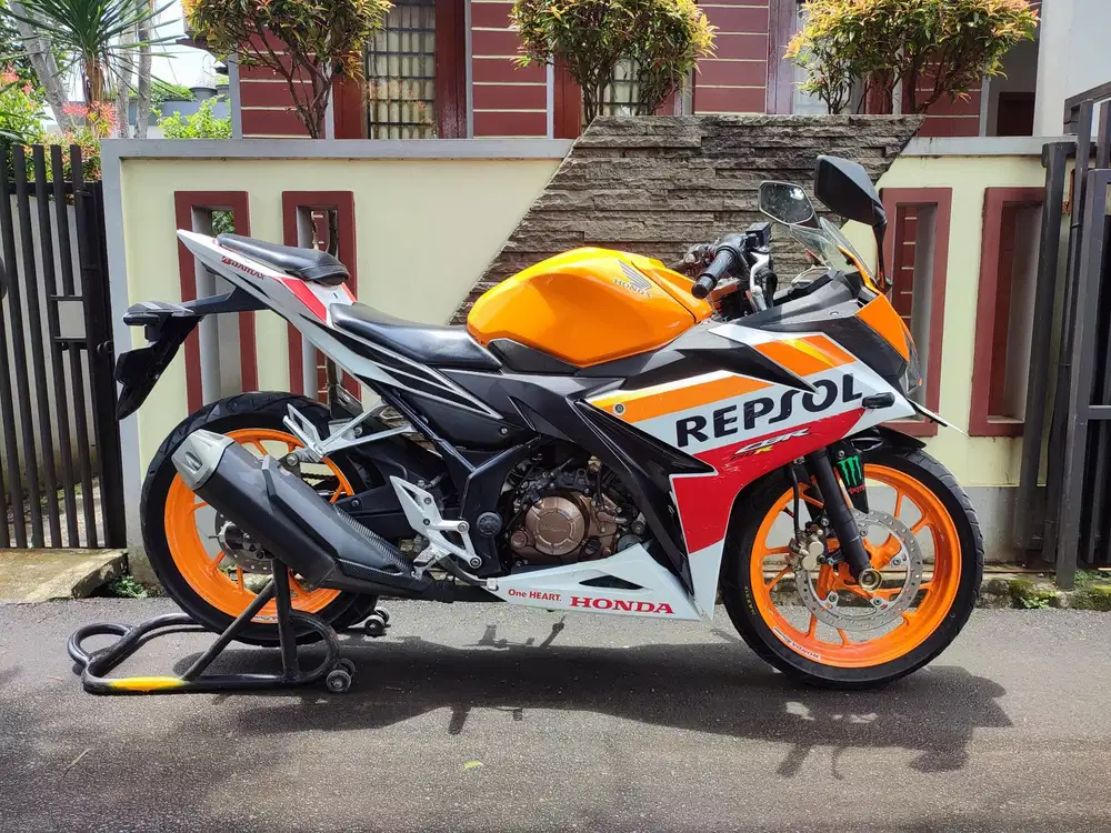 CBR 150R REPSOL TAHUN 2017 MOTOR MANTEP