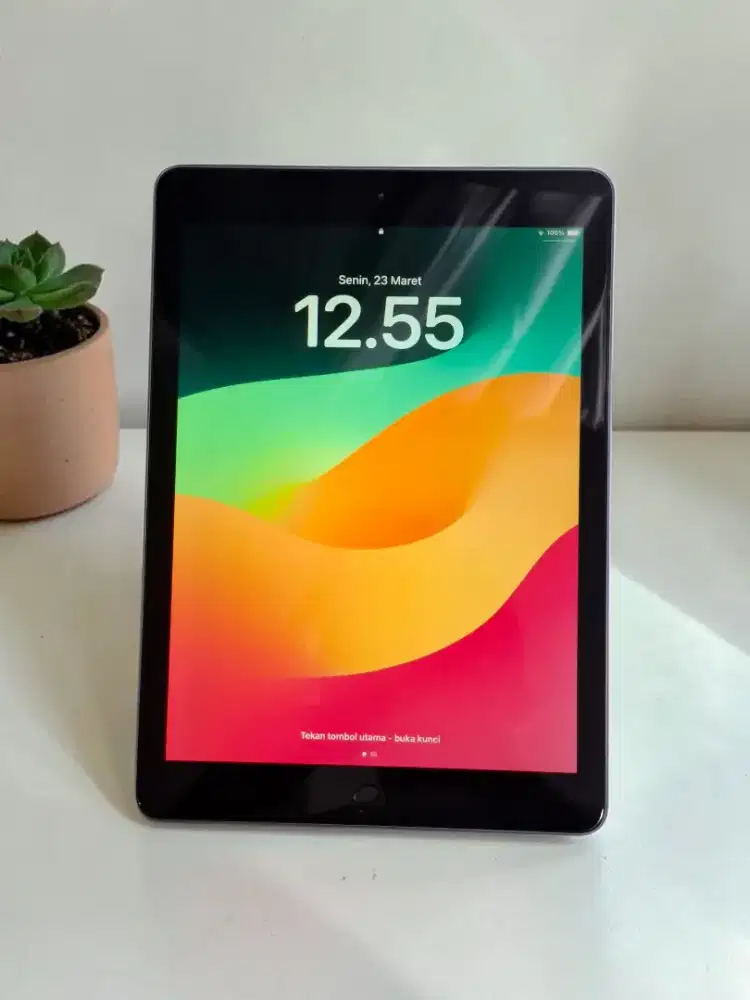iPad 6 (Generasi ke-6), mulus, normal siap pakai