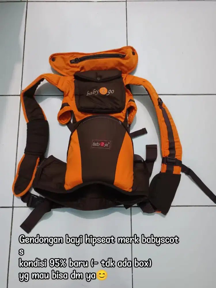 Gendongan bayi hipseat merk babyscots