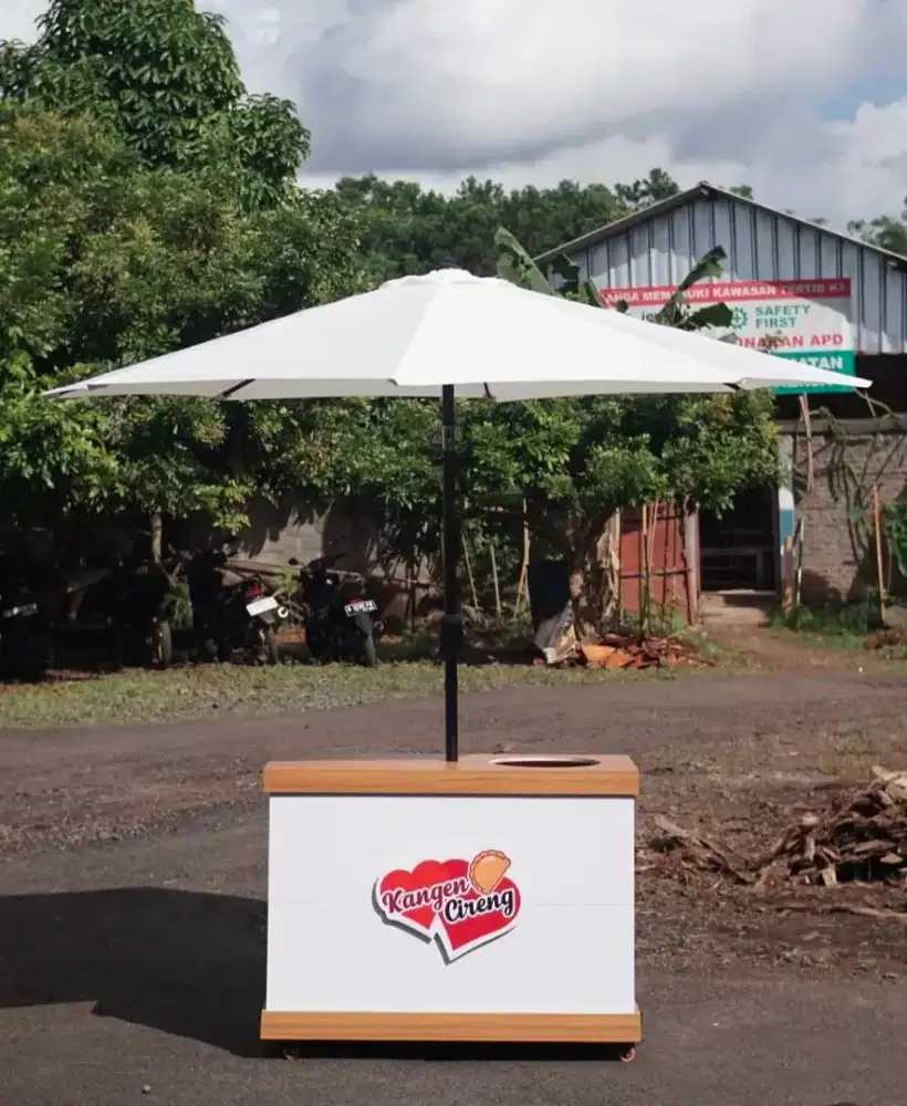 Both Meja Lipat plus Payung sesuai foto