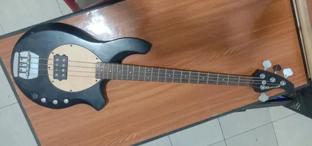 GITAR BASS ROCKWELL DB-20 + TAS