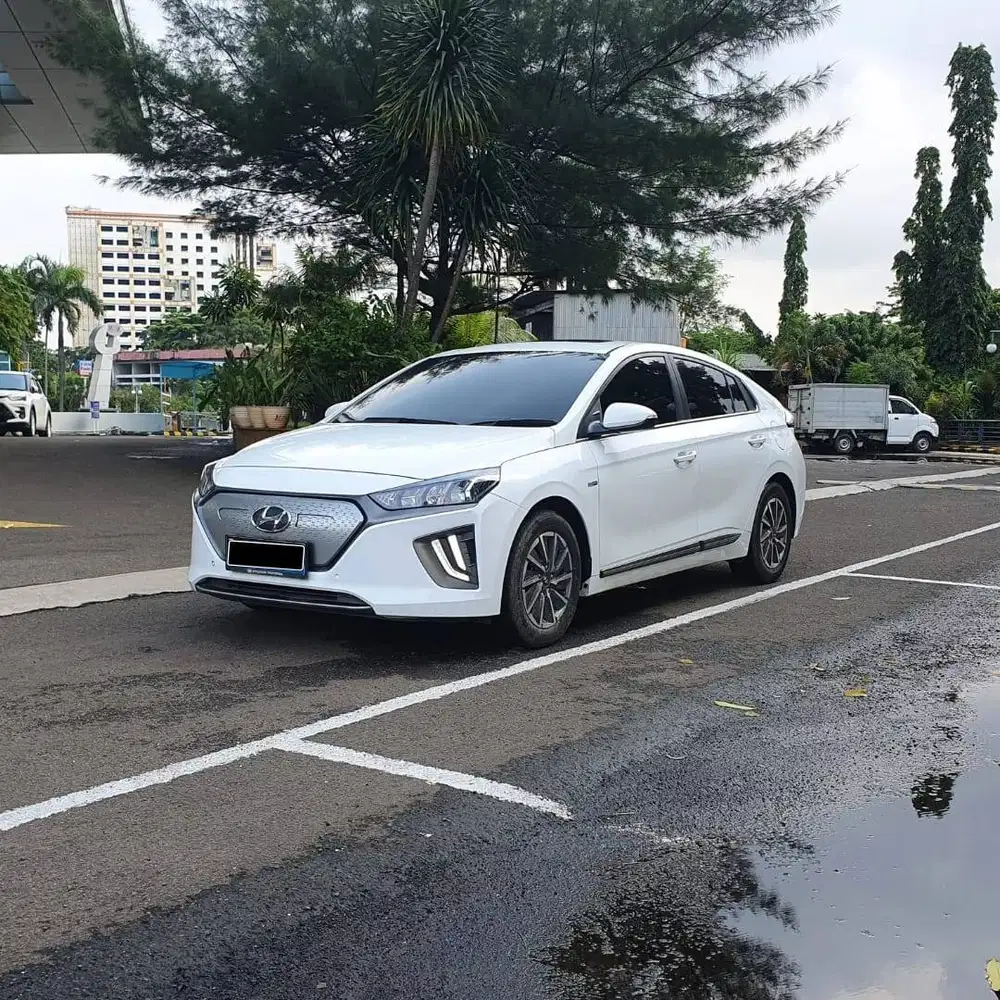 HYUNDAI IONIQ SIGNATURE 2021