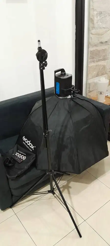 Godox SB-GUE95 Softbox Octa Umbrella Grid 95cm Bowens + Lampu + Tripod