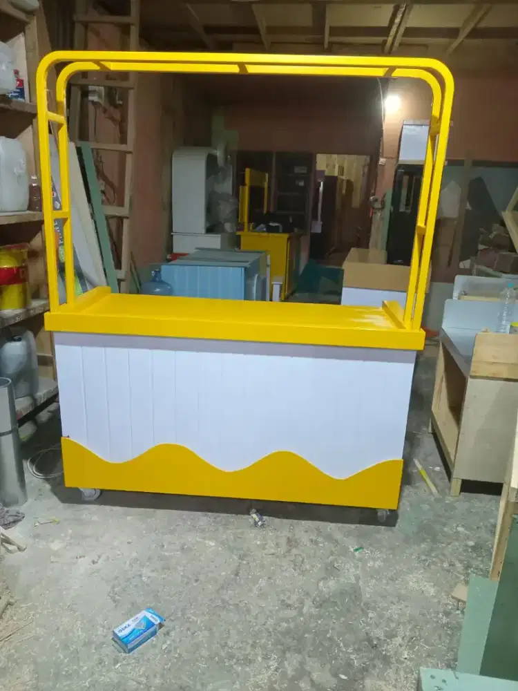 Dibutuhkan karyawan kantin