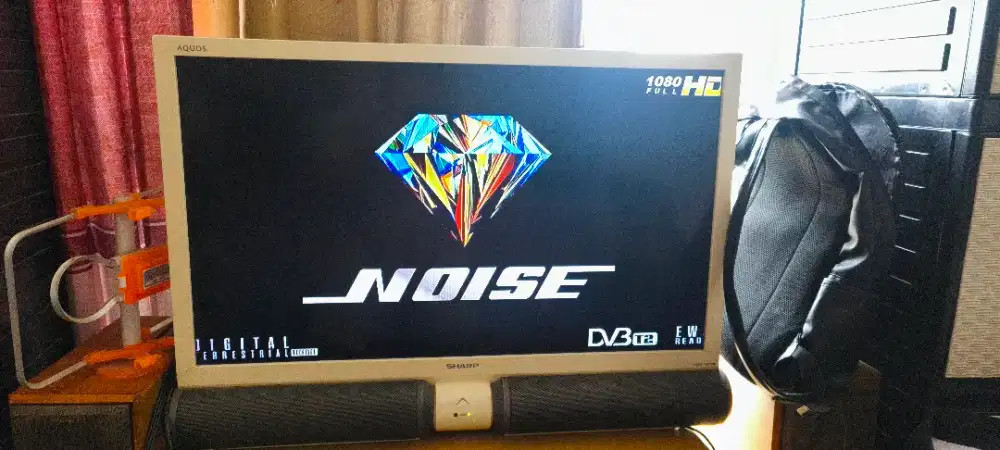 Sharp Aquos TV 32 plus STB