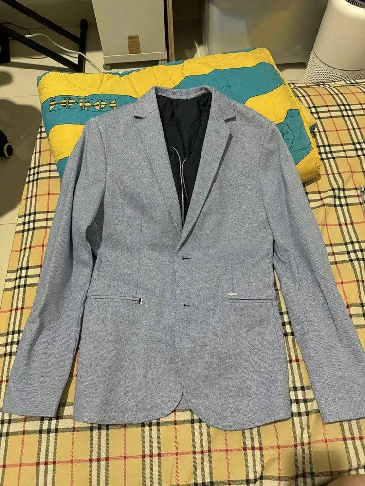 Zara Man blazer, blue sky colour with hoodie, tidak pernah dipakai