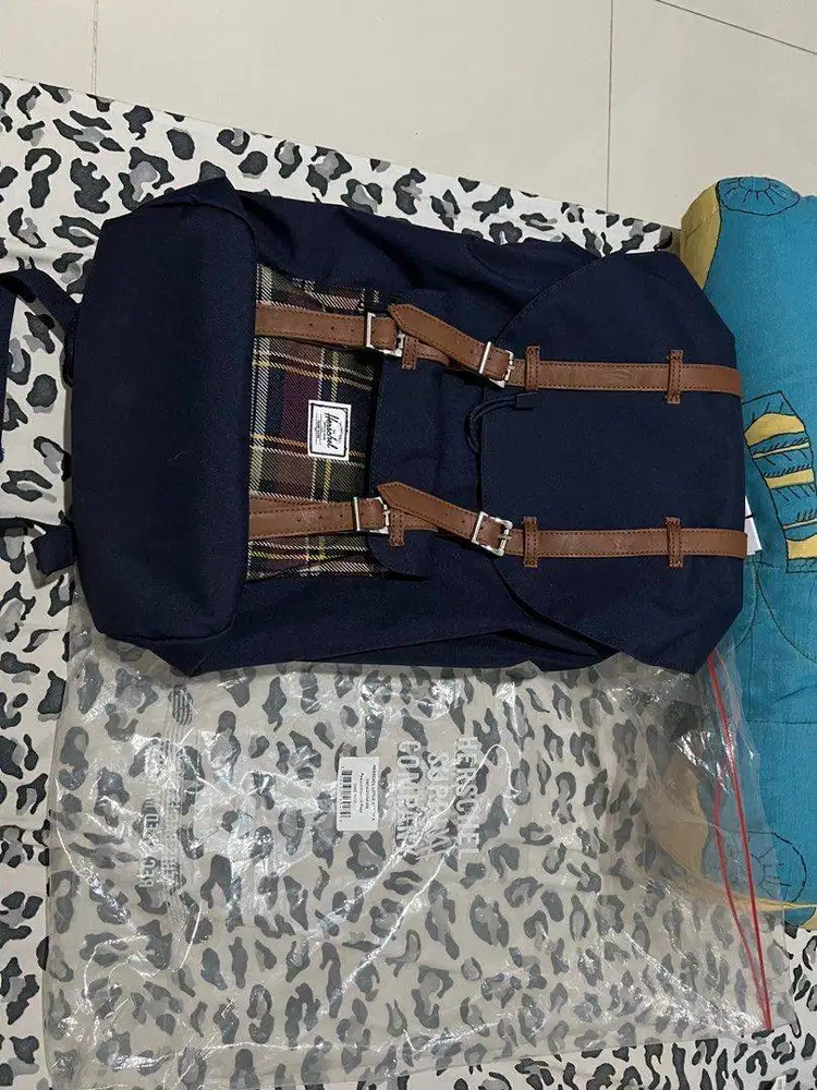 Herschel 25 L, little America backpack - peacoat / peacoat plaid, asli