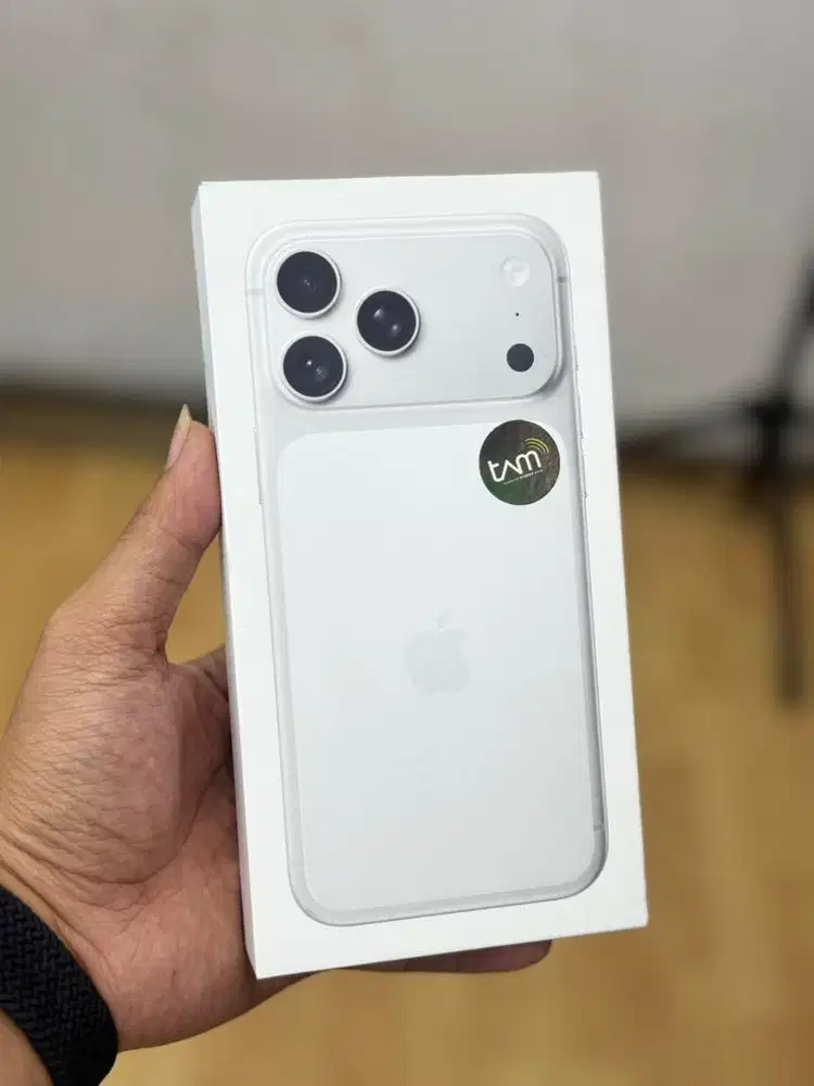 Iphone 17 promax 256Gb silver baru garansi resmi ibox PA/A