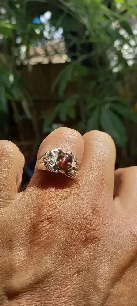 Cincin batu akik mata kucing
