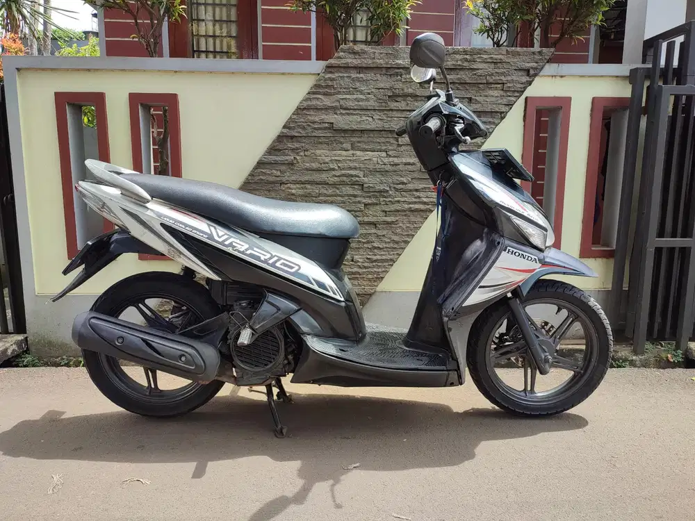 VARIO 110 KARBU TAHUN 2010 MOTOR MANTEP