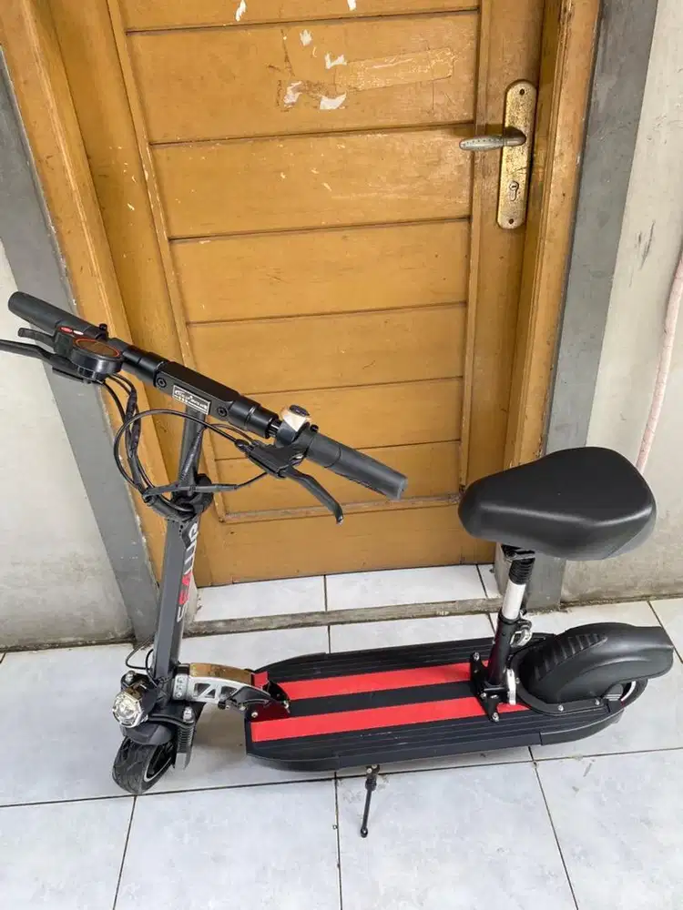 Scooter listrik