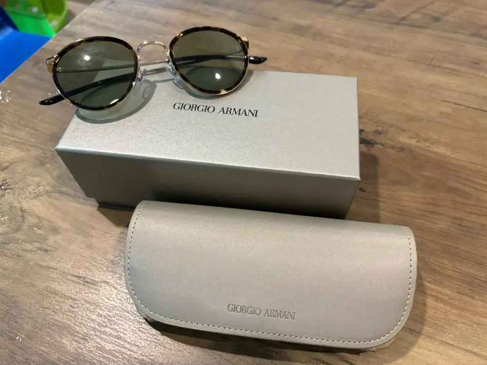 Giorgio Armani AR1011M Original – Luxury Round Sunglasses (Like New!)