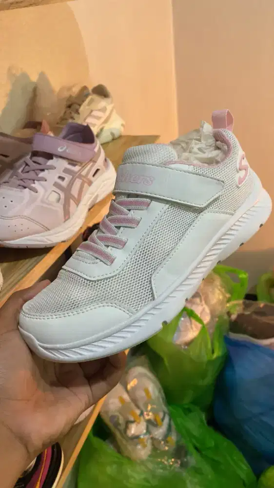 Sepatu anak preloved murah