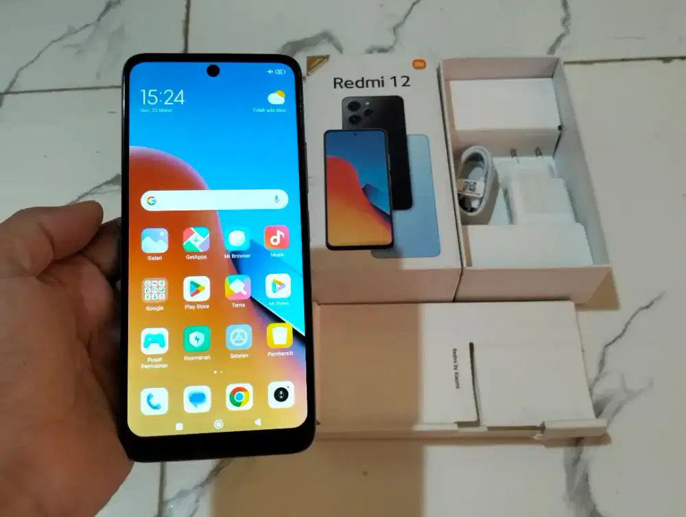 BU XIAOMI REDMI 12 RAM 8GB / 256GB 4G 6,79in Kamera 50MP 5000Mah Mulus