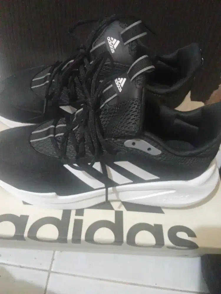 Adidas baru  belum pernah pakai