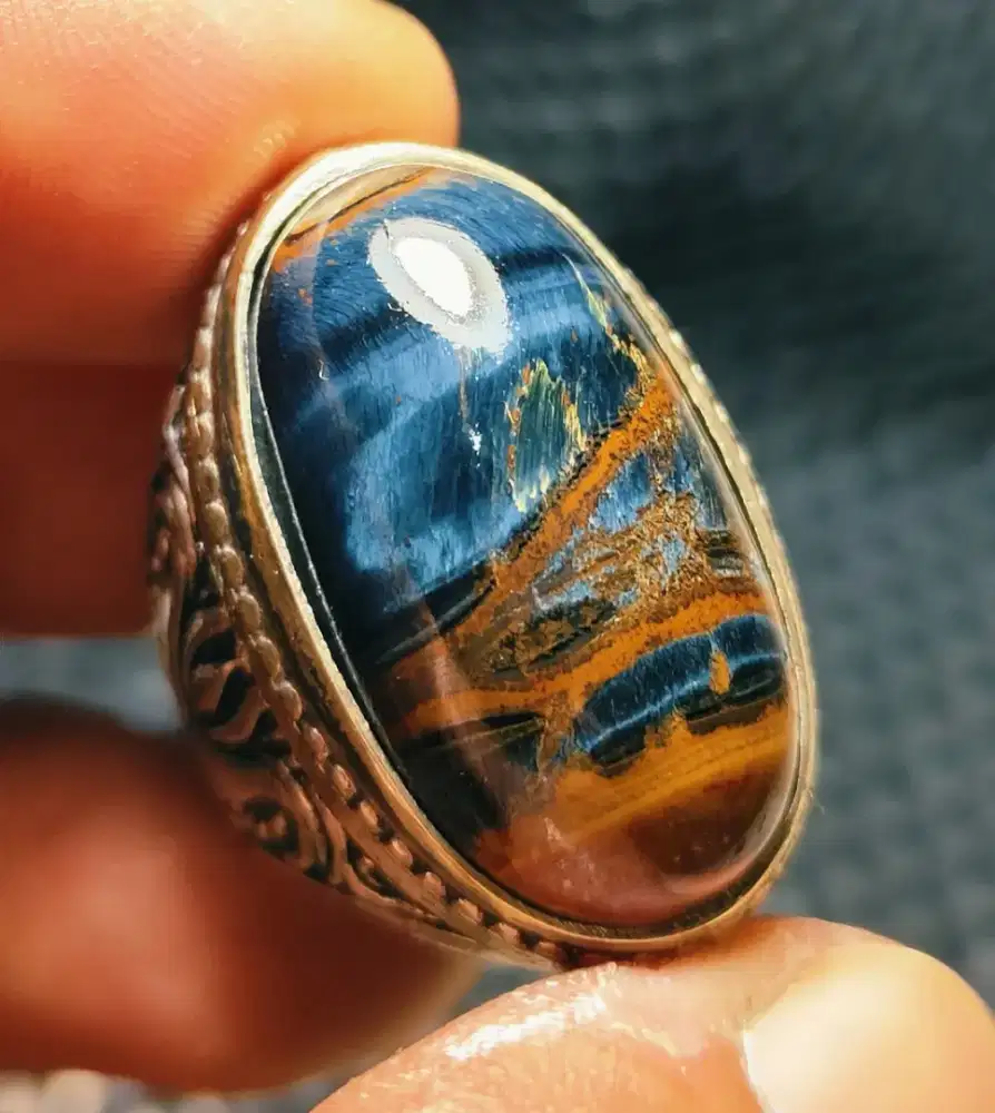 Natural Pietersite  / Bulu Macan Namibia