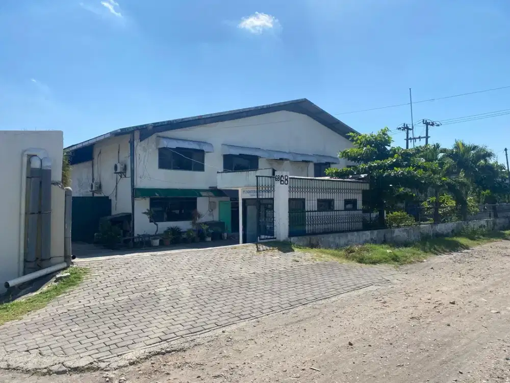 Dijual Kantor dan Gudang Tambak Sawah No. 6