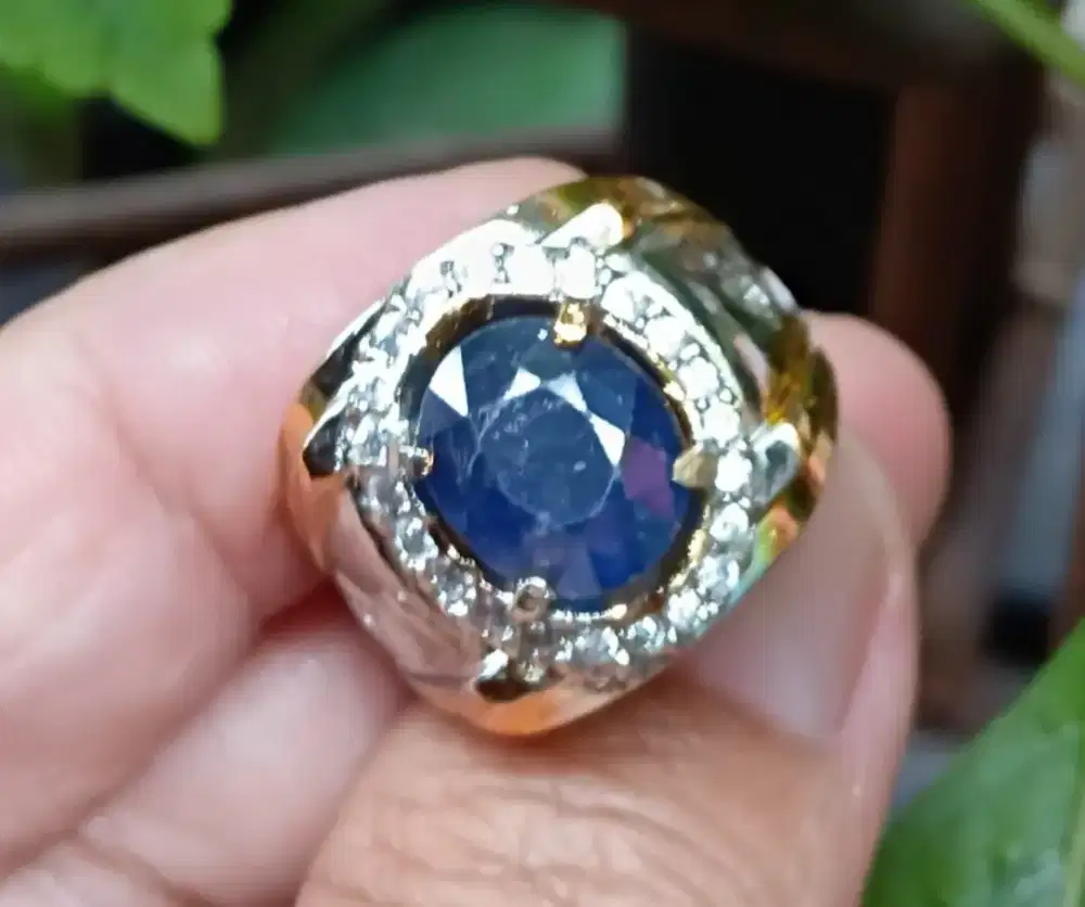 Natural Blue Sapphire Ceylon
