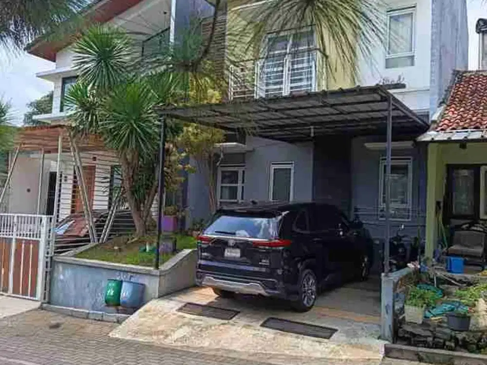 dijual rumah 2 lantai di cluster padasuka
