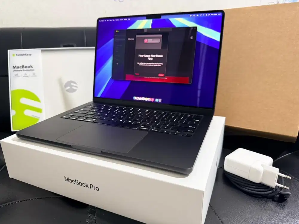 MacBook Pro 14 inch M4 16GB/512GB iBox