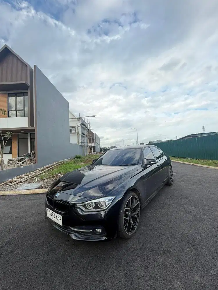 BMW 320i Tahun 2017 Akhir