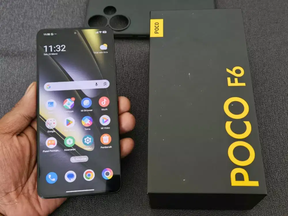 POCO F6 BLACK LIKE NEW