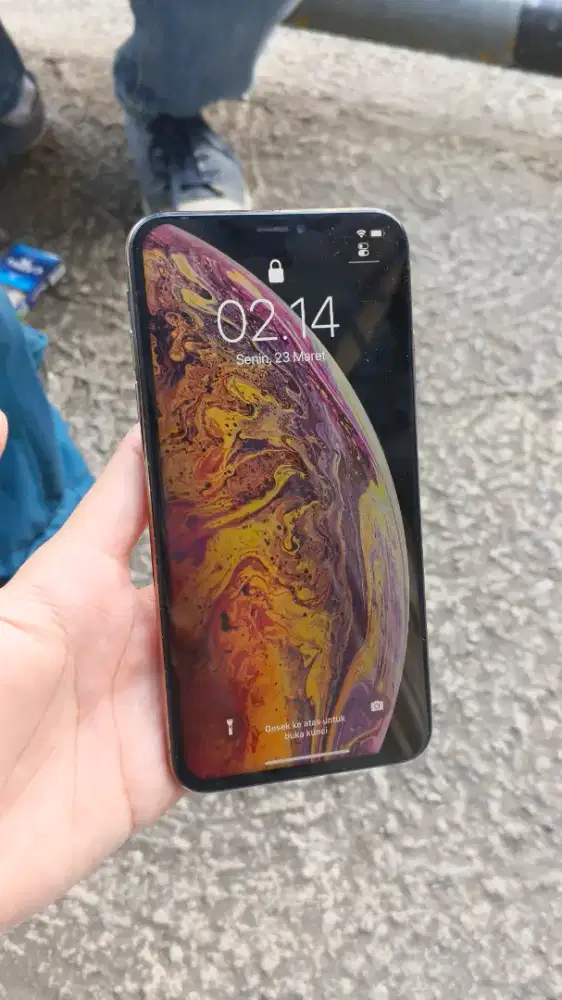 iphone xsmax 64gb
