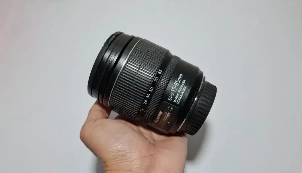 Lensa Canon 15-85mm IS USM